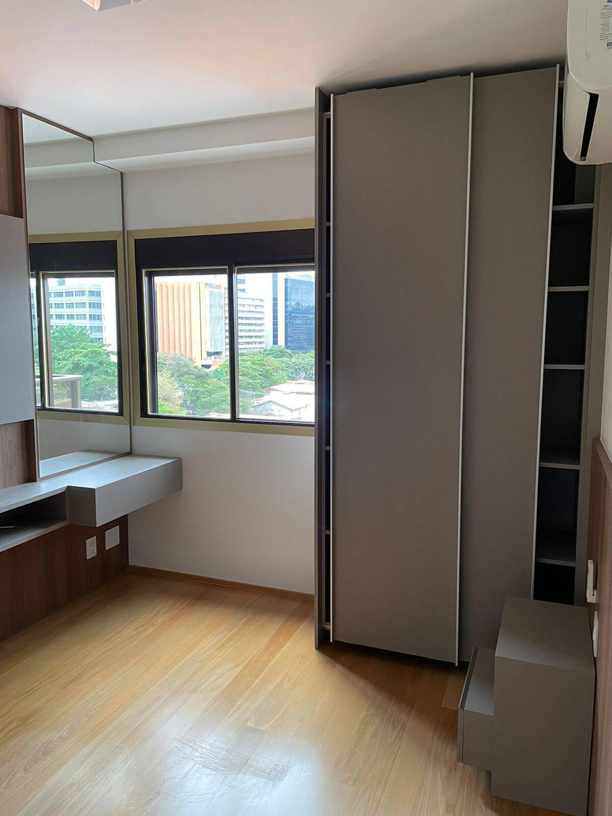 Apartamento à venda com 3 quartos, 200m² - Foto 20