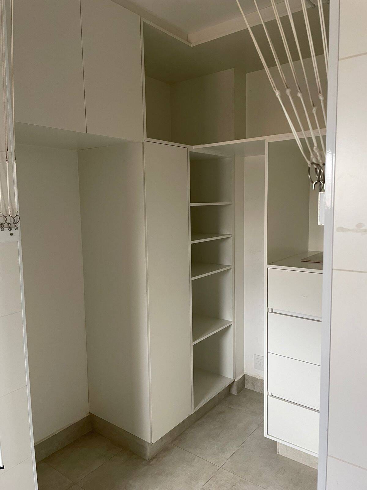 Apartamento à venda com 3 quartos, 200m² - Foto 35