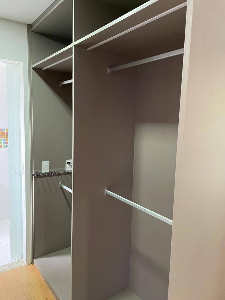 Apartamento à venda com 3 quartos, 200m² - Foto 41