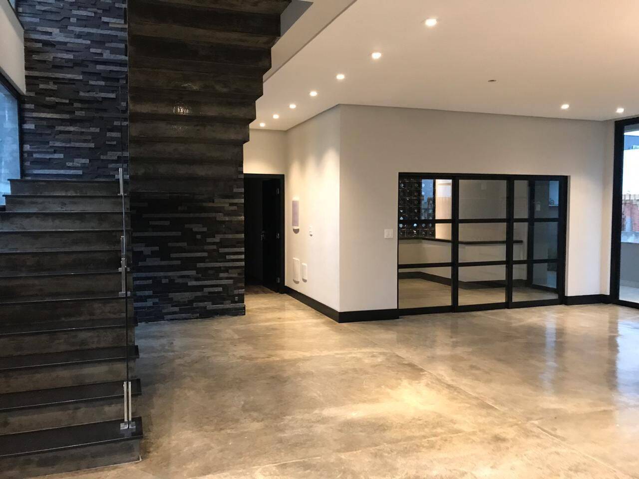 Casa à venda com 4 quartos, 540m² - Foto 3