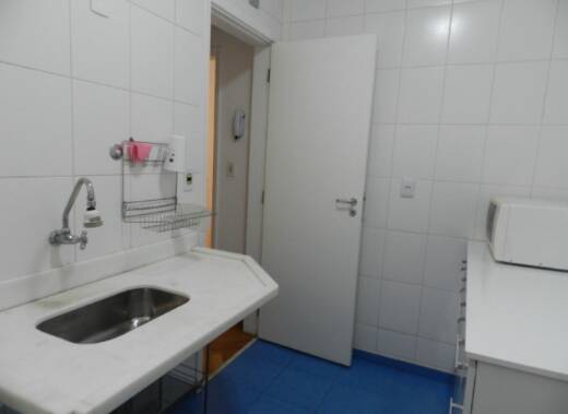 Apartamento para alugar com 1 quarto, 55m² - Foto 15