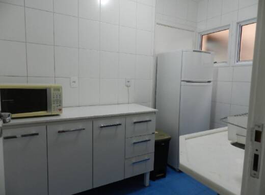 Apartamento para alugar com 1 quarto, 55m² - Foto 17