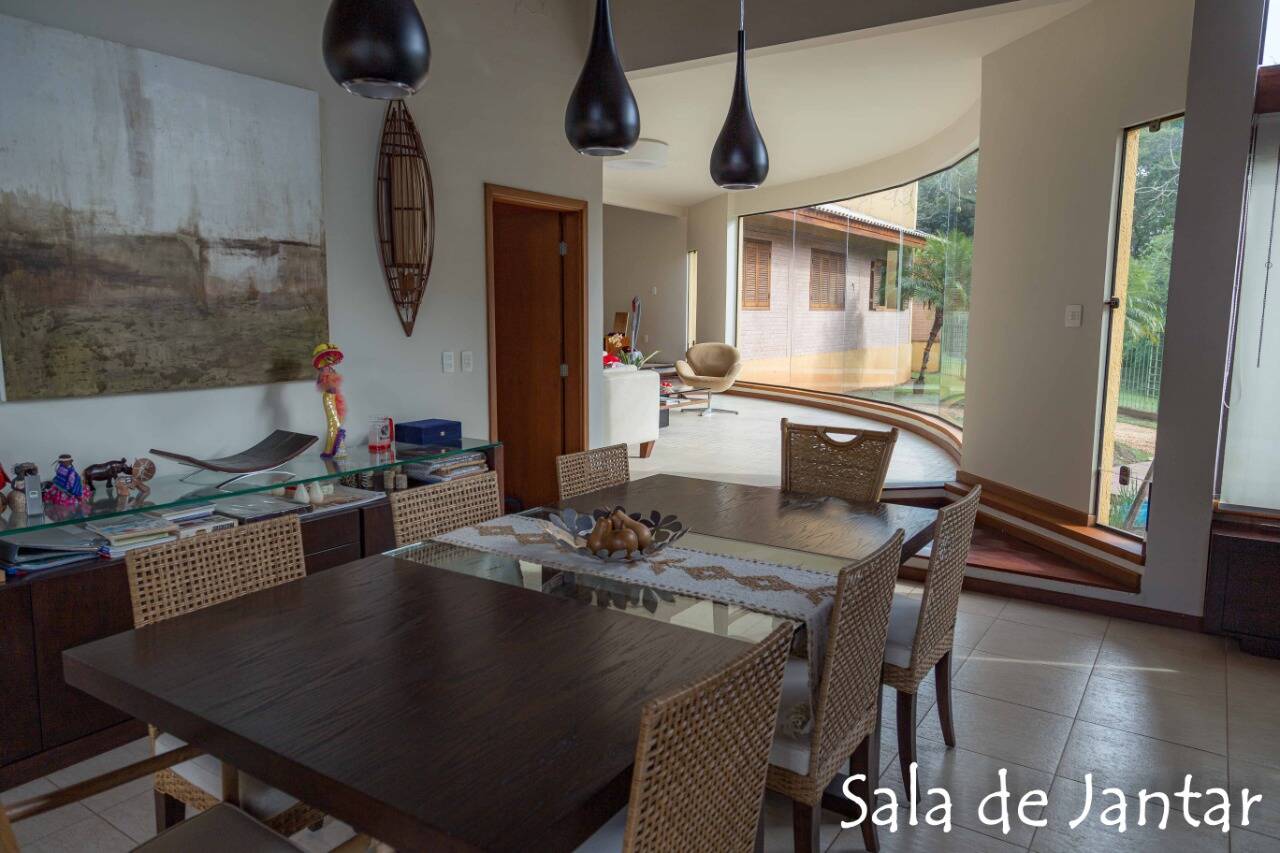 Casa à venda com 3 quartos, 550m² - Foto 7