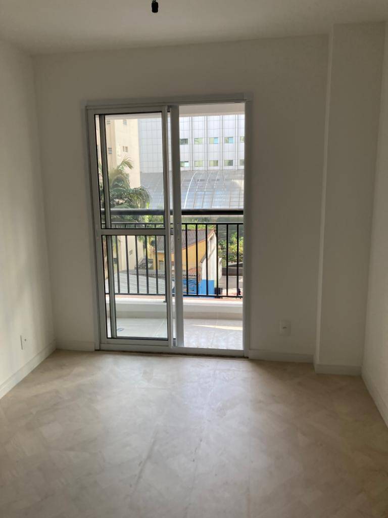 Apartamento à venda com 1 quarto, 33m² - Foto 4