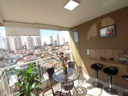 Apartamento à venda com 3 quartos, 70m² - Foto 1