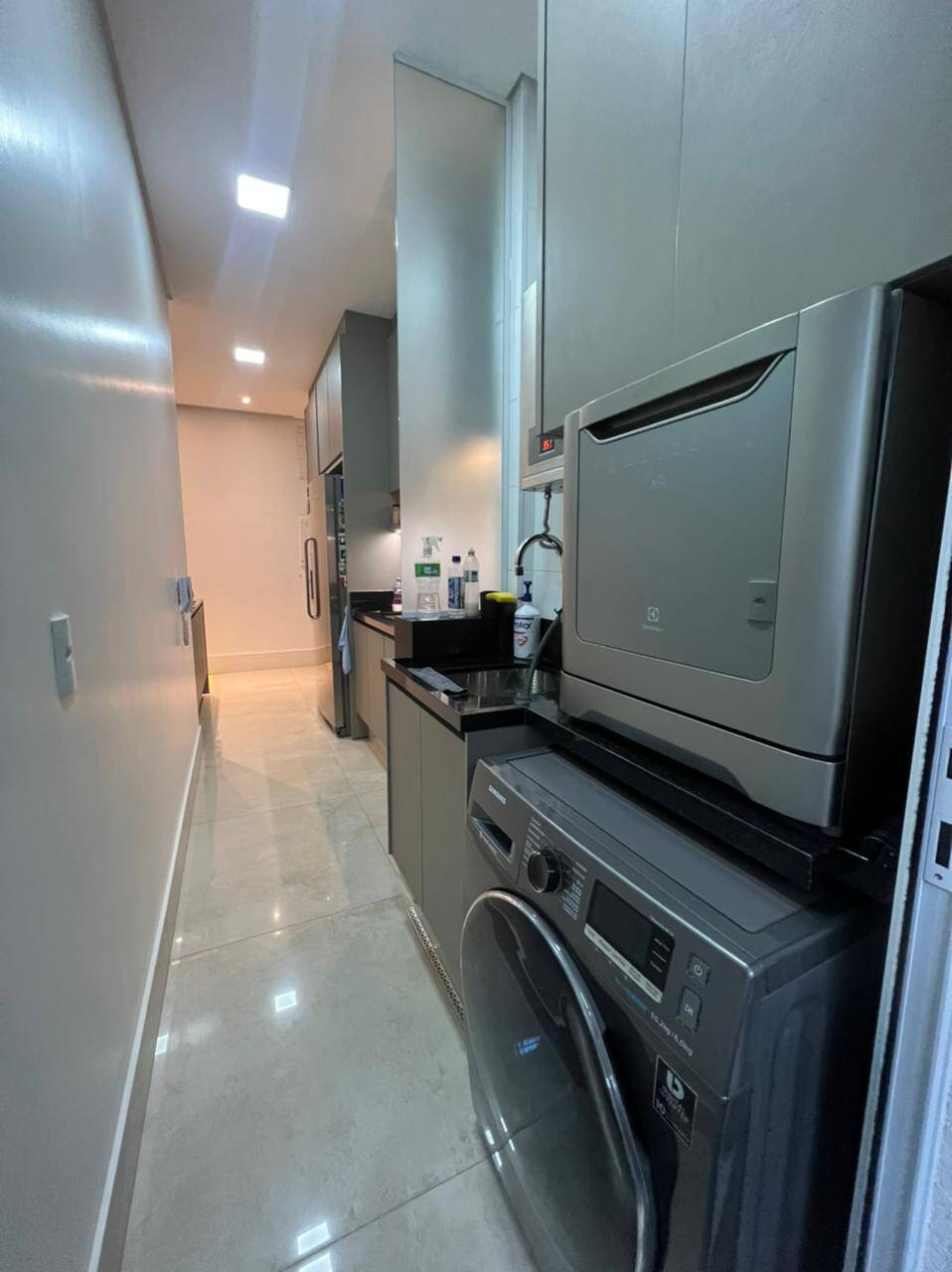 Apartamento à venda com 2 quartos, 182m² - Foto 8