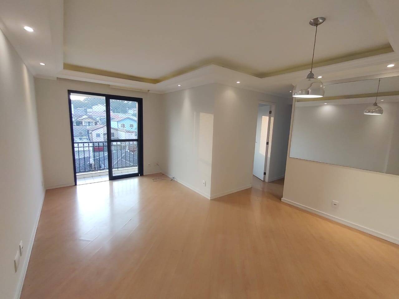 Apartamento à venda com 3 quartos, 80m² - Foto 1