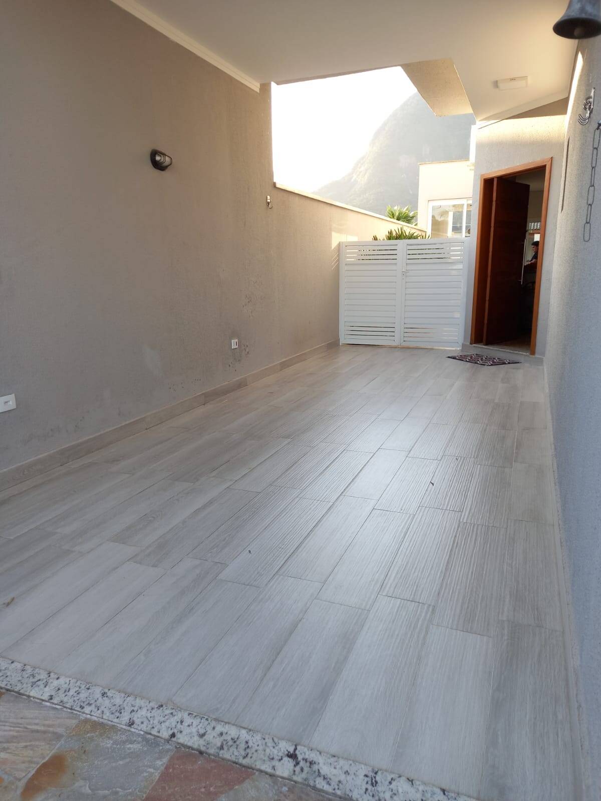 Casa à venda com 4 quartos, 252m² - Foto 3