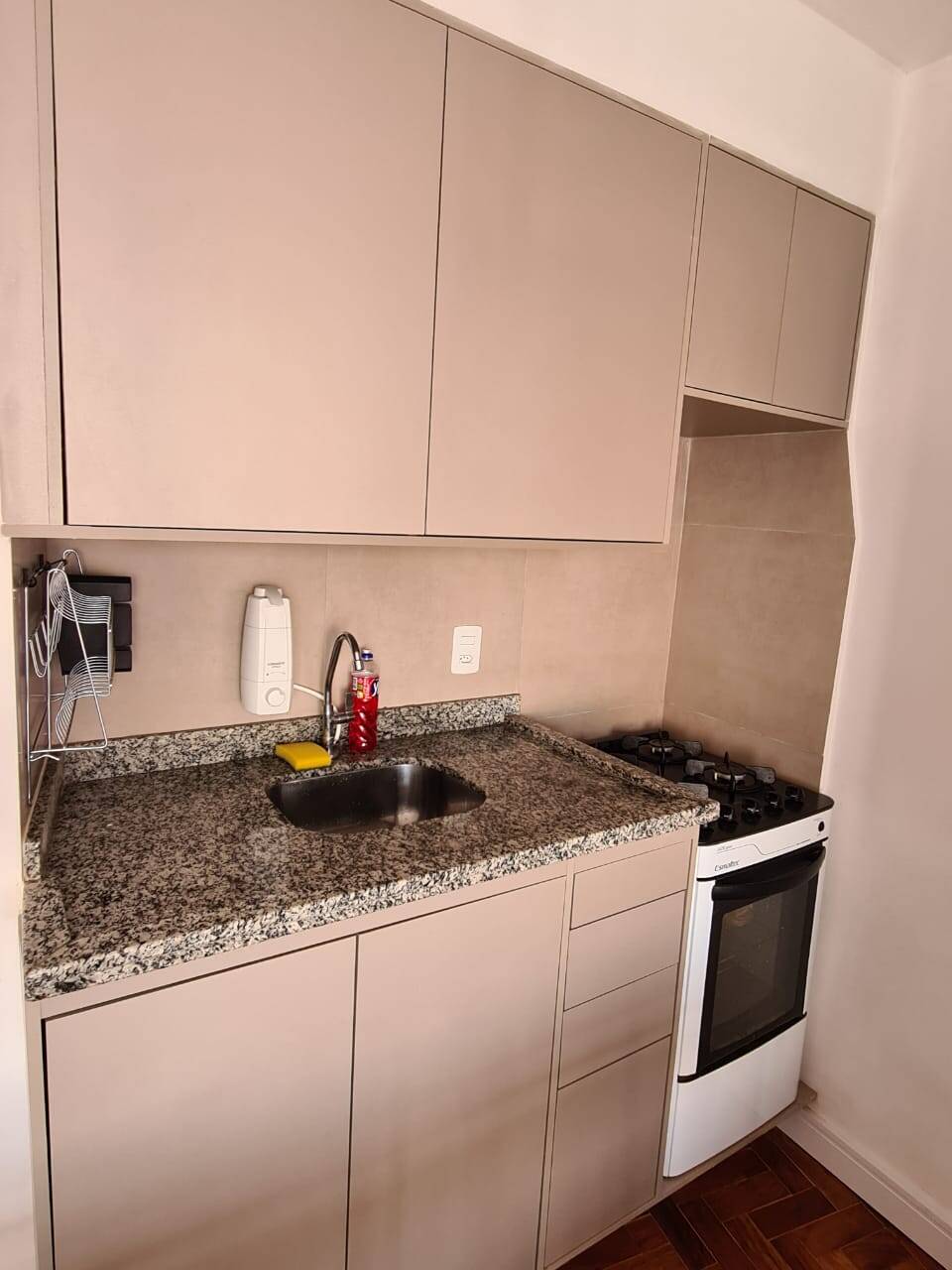 Apartamento à venda com 1 quarto, 27m² - Foto 2