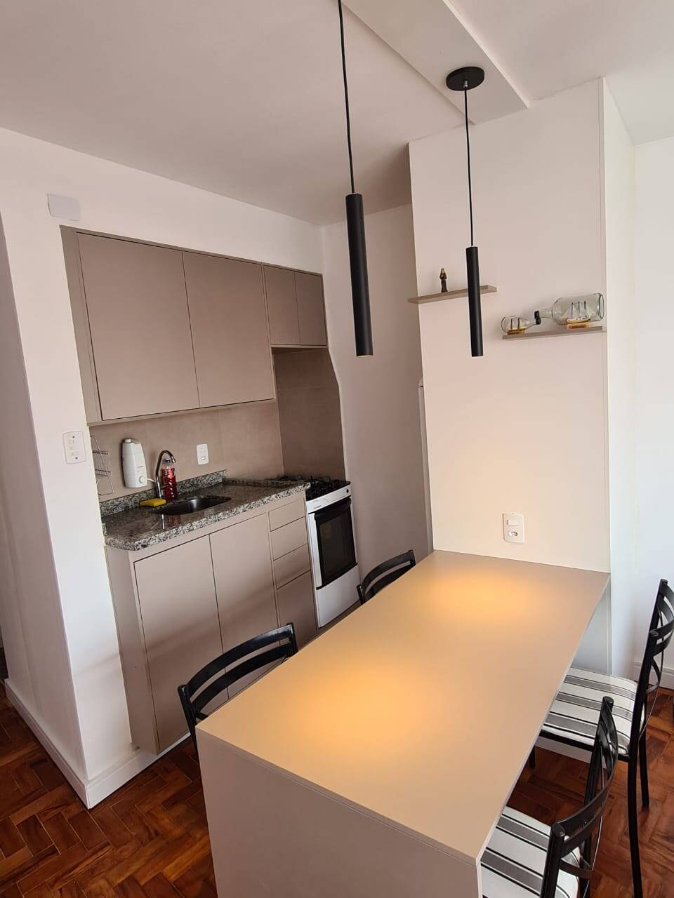 Apartamento à venda com 1 quarto, 27m² - Foto 3