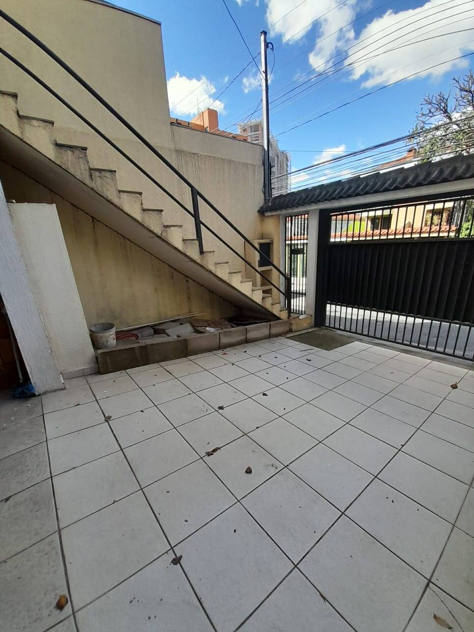 Casa para alugar com 4 quartos, 250m² - Foto 3