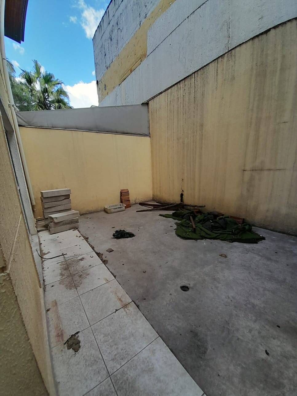 Casa para alugar com 4 quartos, 250m² - Foto 22