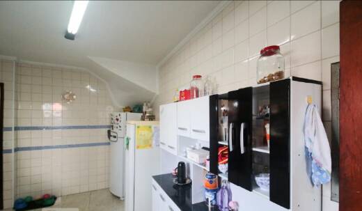 Casa à venda com 3 quartos, 200m² - Foto 6