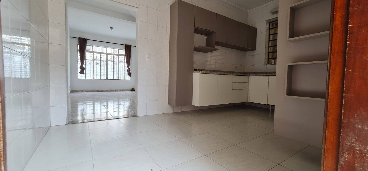 Casa à venda com 2 quartos, 180m² - Foto 6