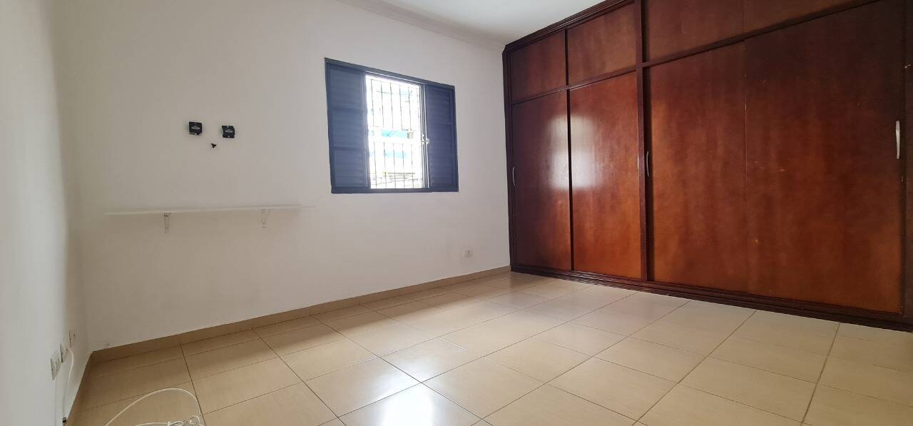 Casa à venda com 2 quartos, 180m² - Foto 14