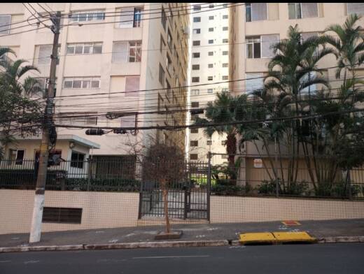 Apartamento para alugar com 3 quartos, 132m² - Foto 1