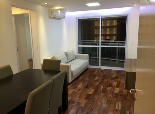 Apartamento à venda com 2 quartos, 62m² - Foto 1