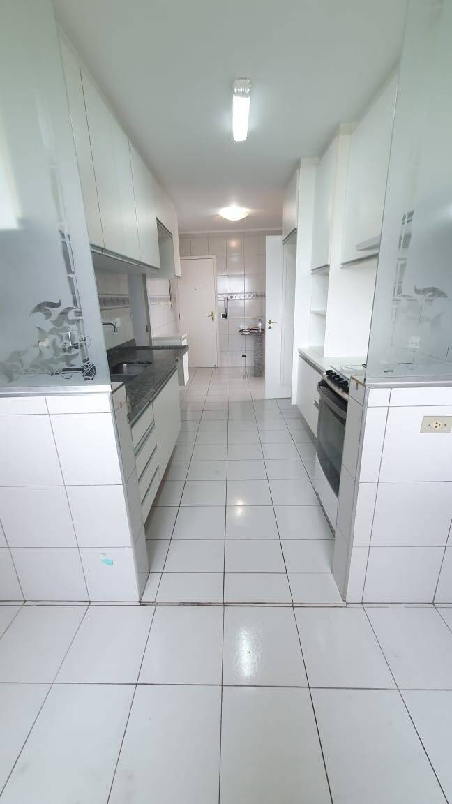 Apartamento para alugar com 3 quartos, 160m² - Foto 14