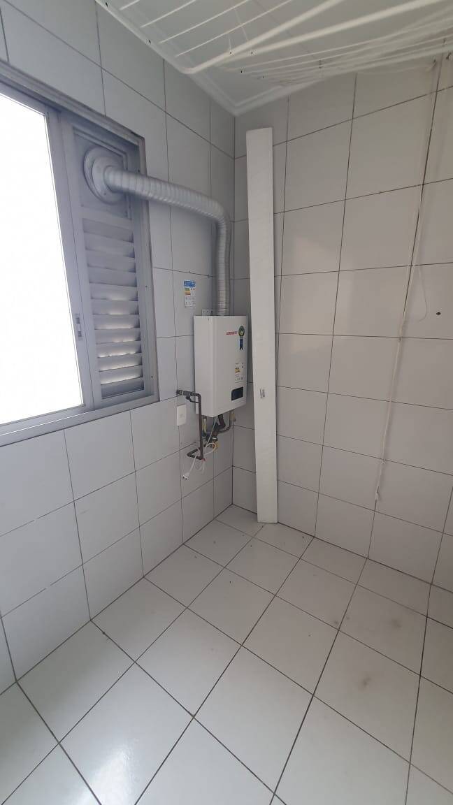 Apartamento para alugar com 3 quartos, 160m² - Foto 17