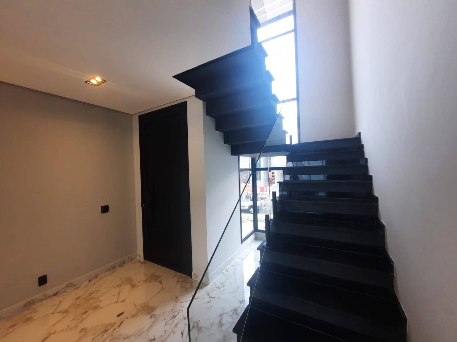 Casa à venda com 3 quartos, 300m² - Foto 5