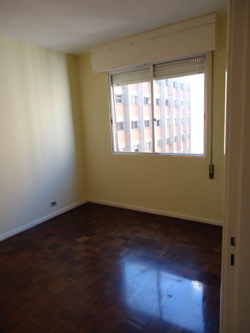 Apartamento para alugar com 3 quartos, 137m² - Foto 14