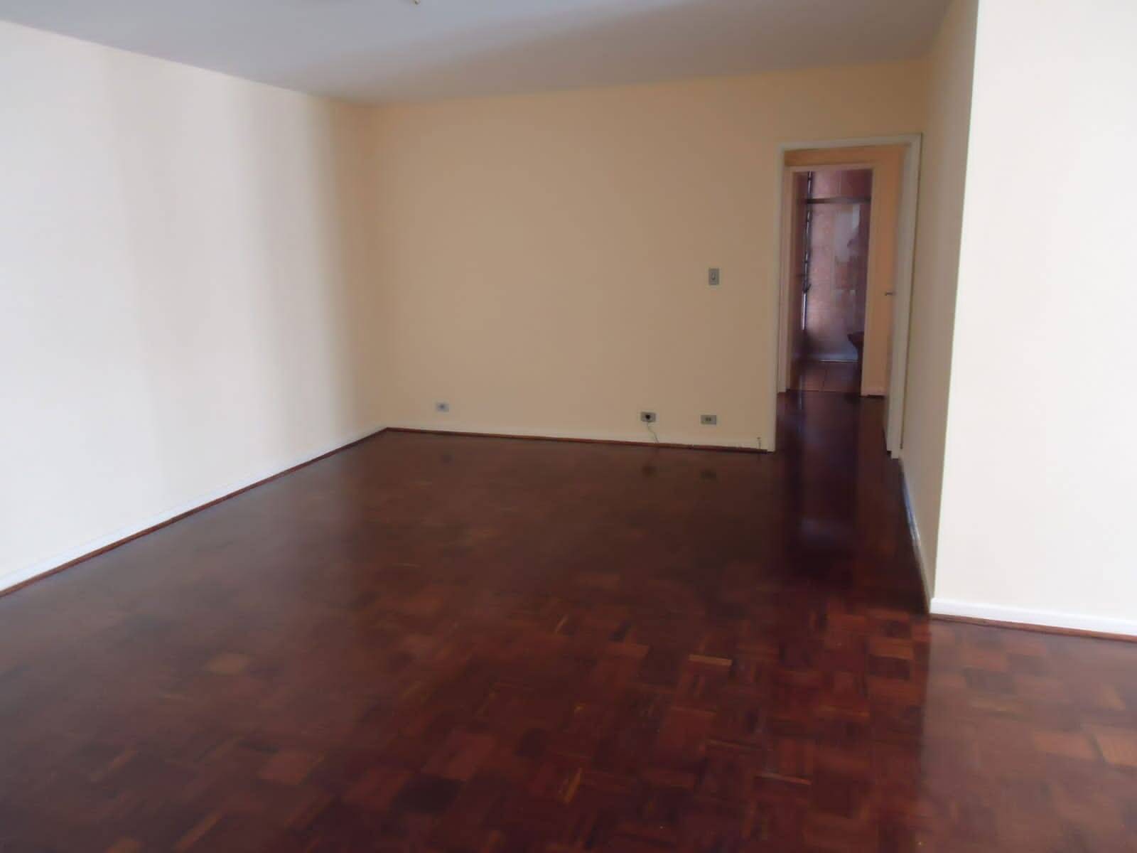 Apartamento para alugar com 3 quartos, 137m² - Foto 17