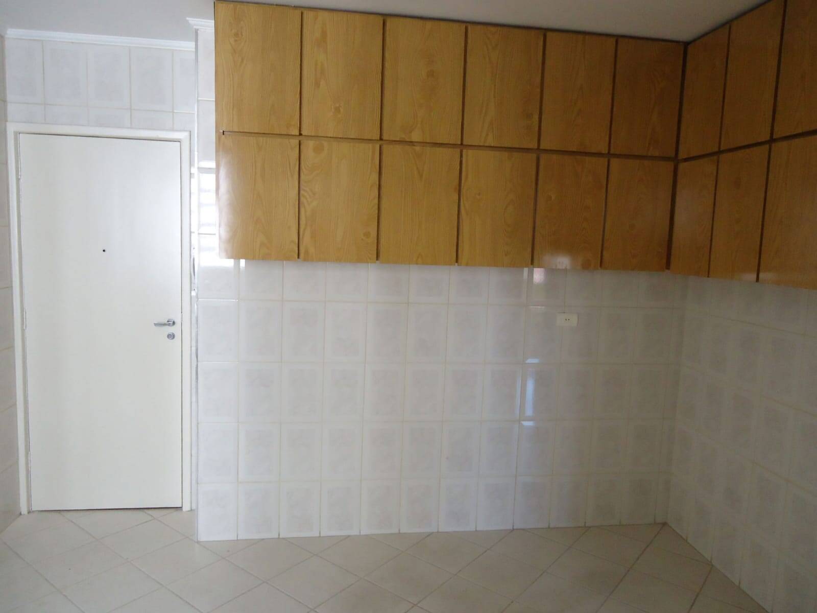 Apartamento para alugar com 3 quartos, 137m² - Foto 19