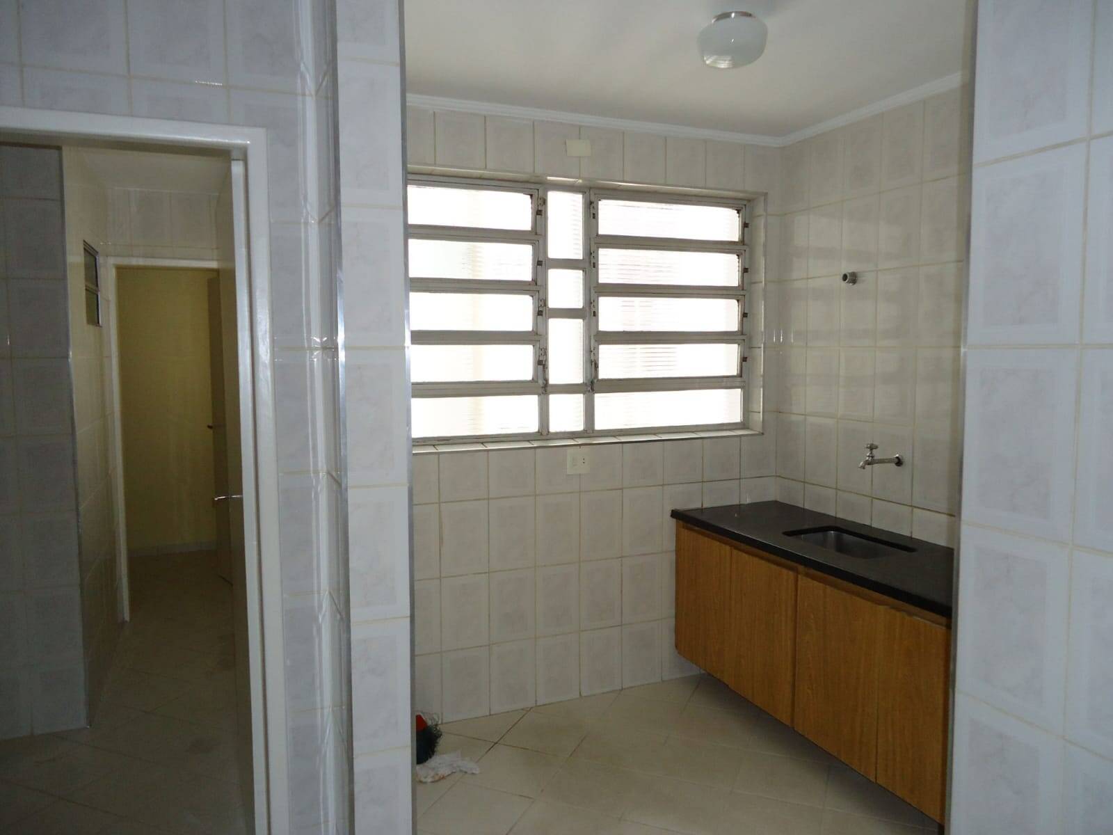 Apartamento para alugar com 3 quartos, 137m² - Foto 22