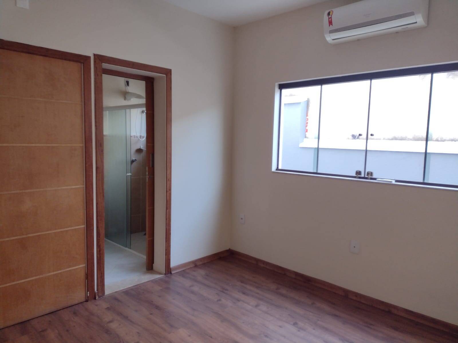 Casa para alugar com 4 quartos, 500m² - Foto 14