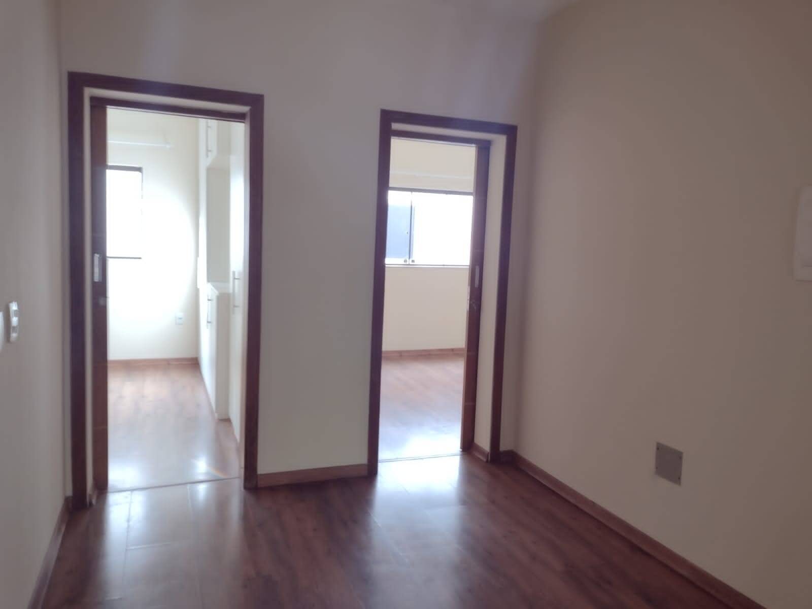 Casa para alugar com 4 quartos, 500m² - Foto 17