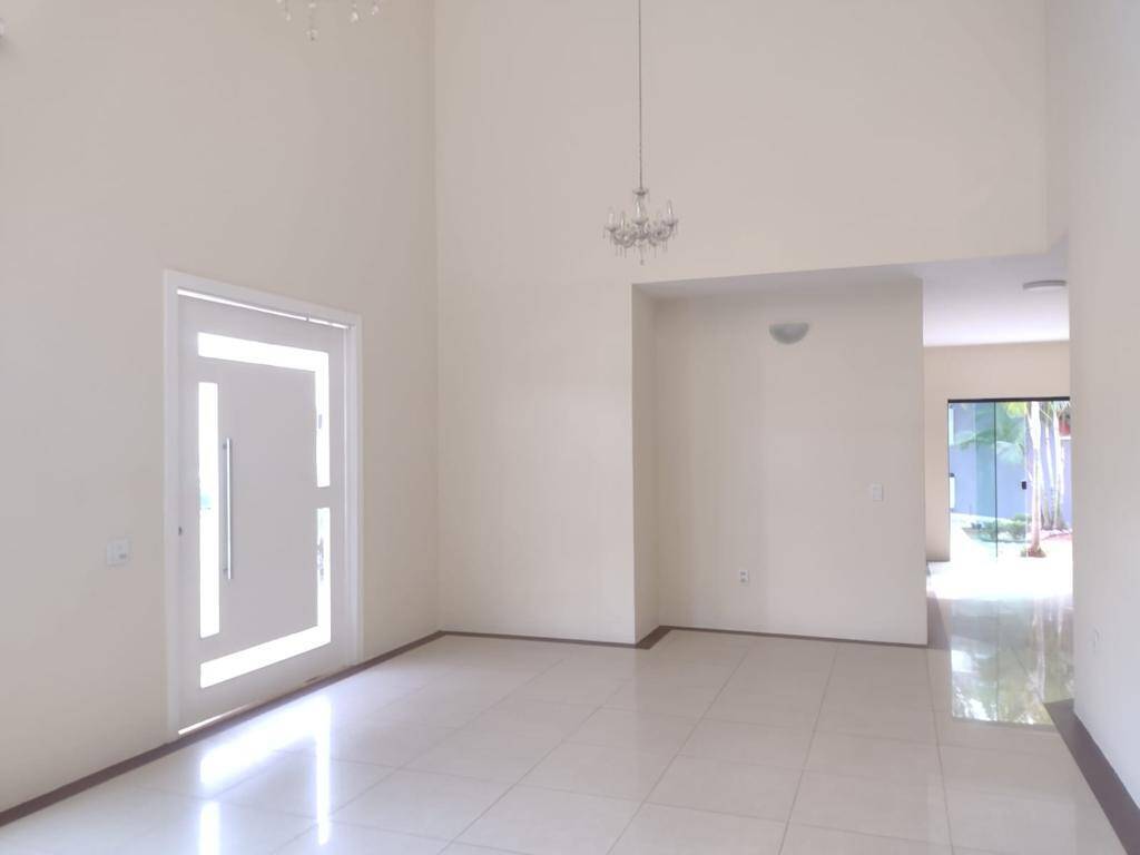 Casa para alugar com 4 quartos, 500m² - Foto 5