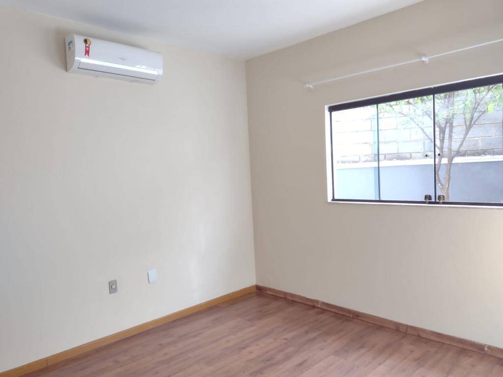 Casa para alugar com 4 quartos, 500m² - Foto 22