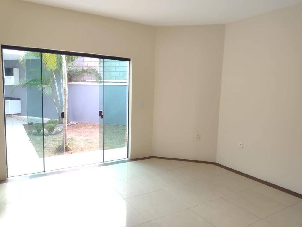 Casa para alugar com 4 quartos, 500m² - Foto 7