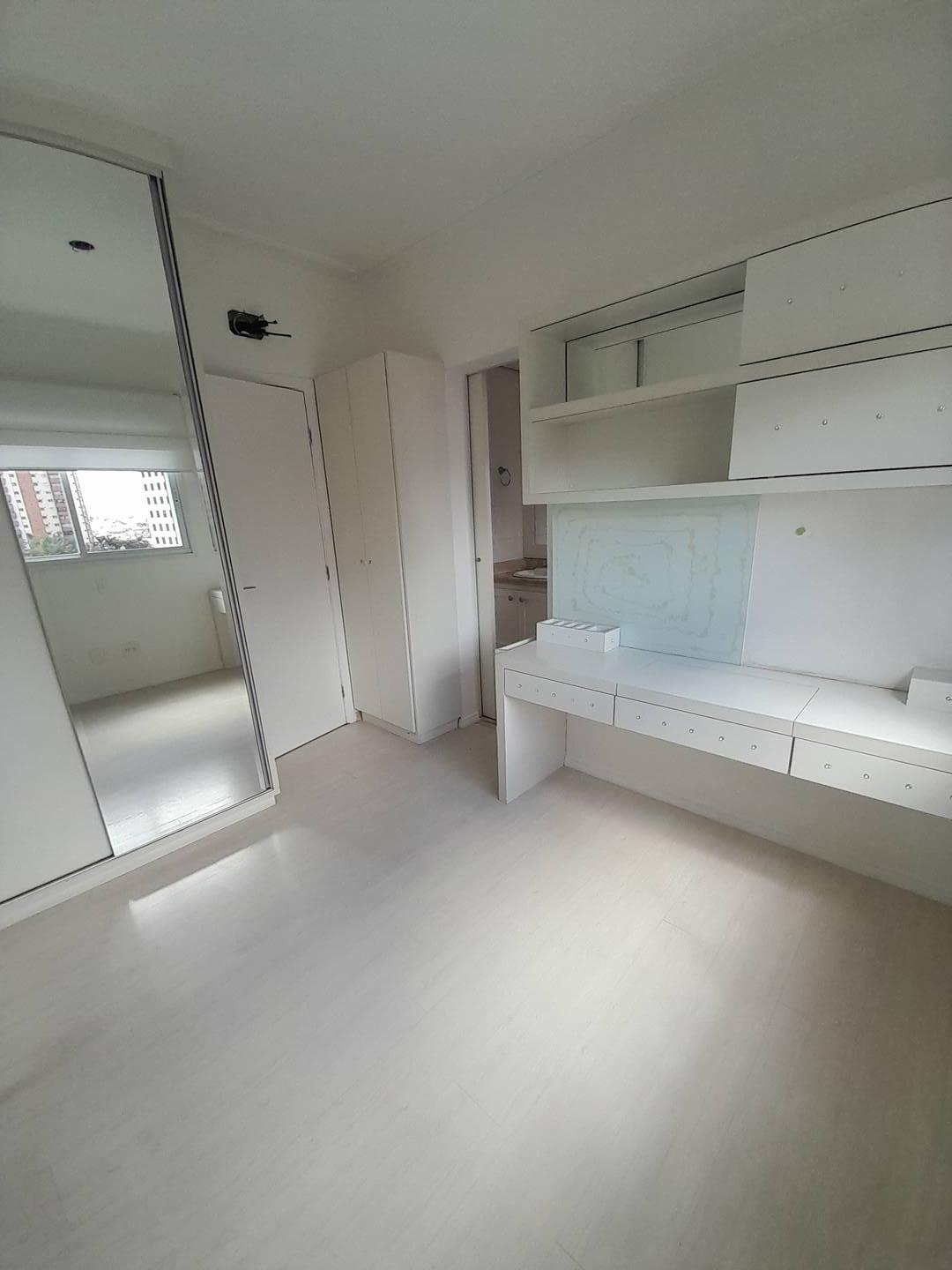 Apartamento à venda com 4 quartos, 162m² - Foto 8