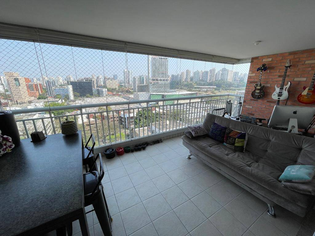 Apartamento para alugar com 3 quartos, 134m² - Foto 5