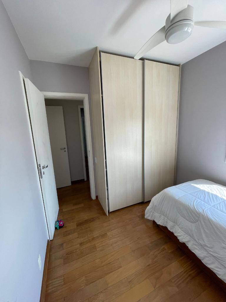 Apartamento para alugar com 3 quartos, 134m² - Foto 14