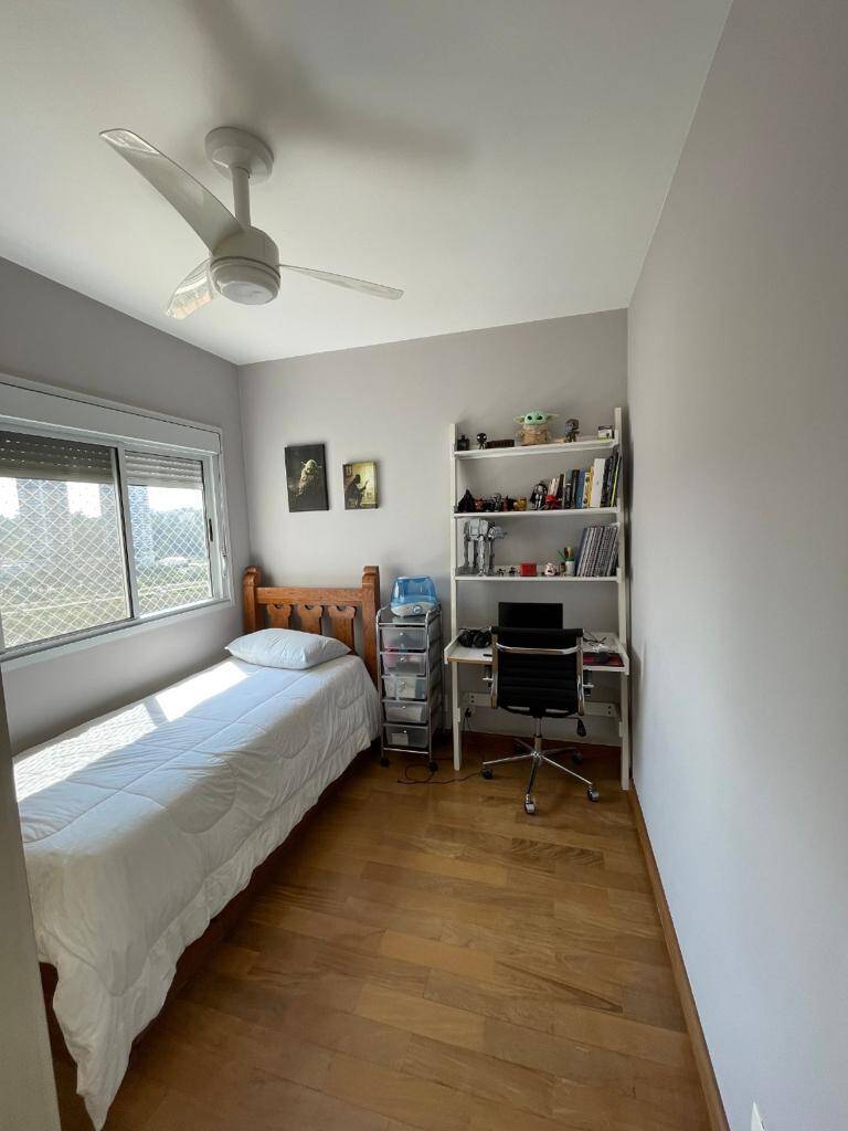 Apartamento para alugar com 3 quartos, 134m² - Foto 13