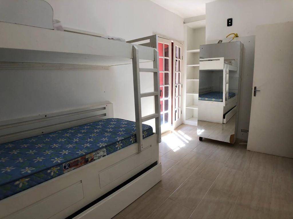 Casa à venda com 3 quartos, 100m² - Foto 10