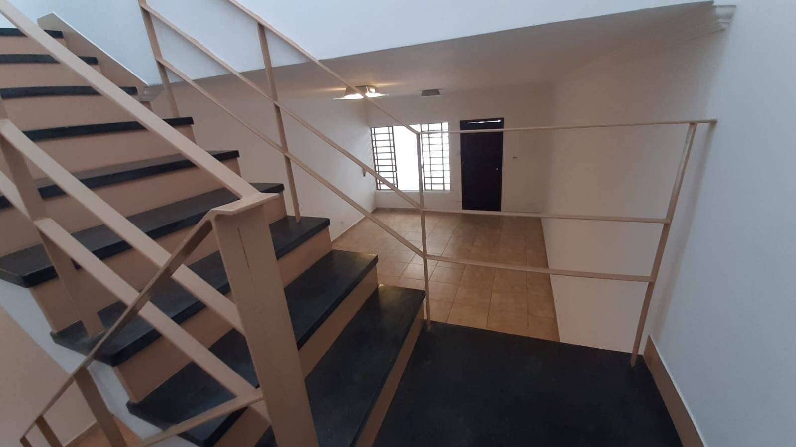 Casa à venda com 4 quartos, 250m² - Foto 5