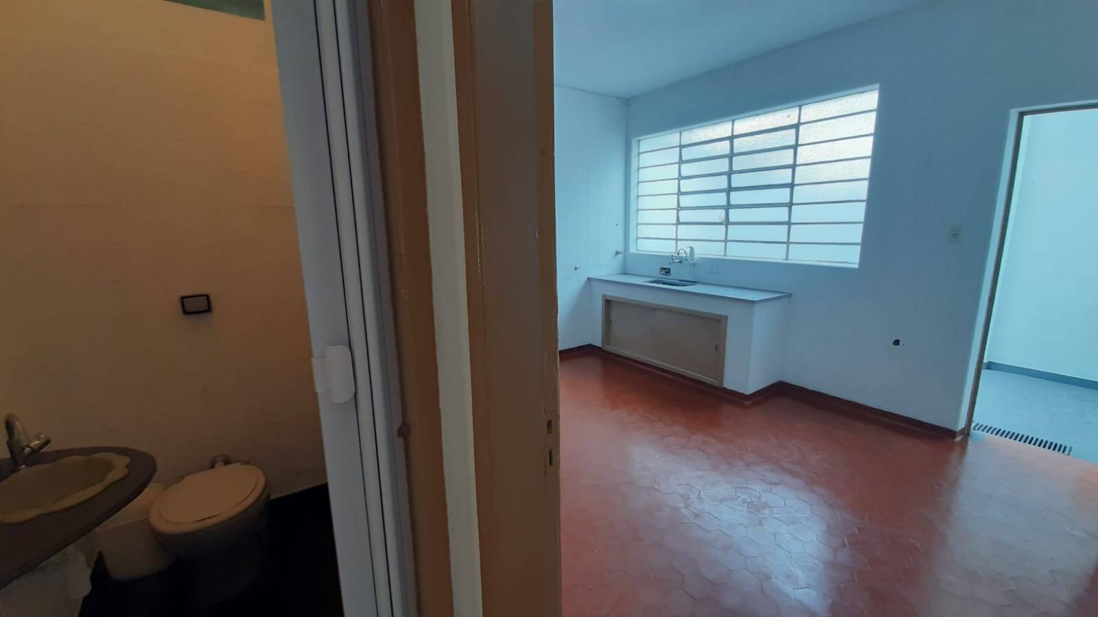 Casa à venda com 4 quartos, 250m² - Foto 21