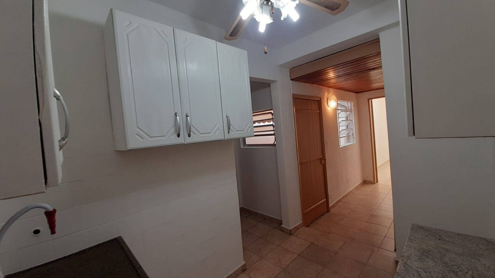 Casa à venda com 4 quartos, 250m² - Foto 19