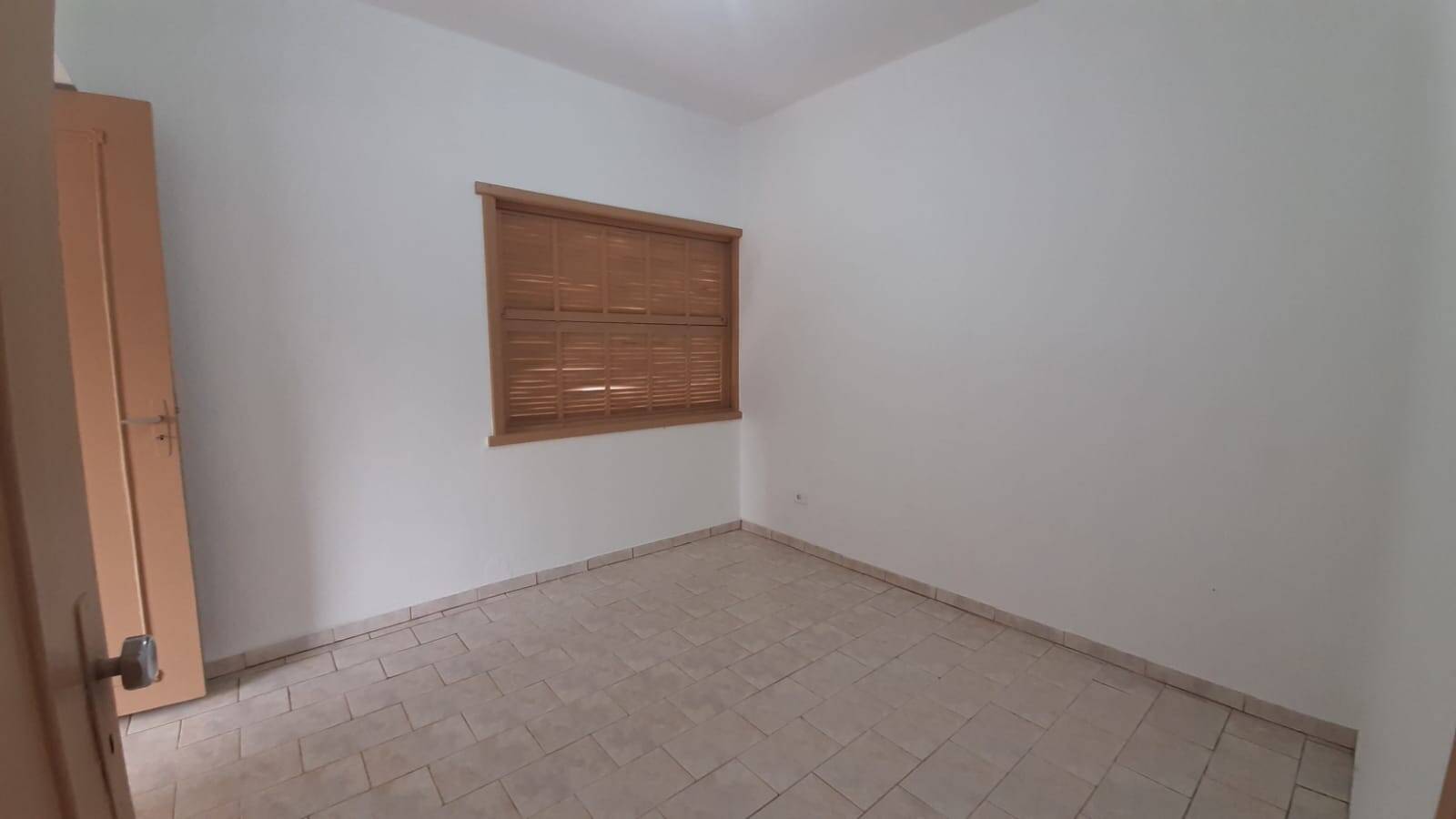 Casa à venda com 4 quartos, 250m² - Foto 23