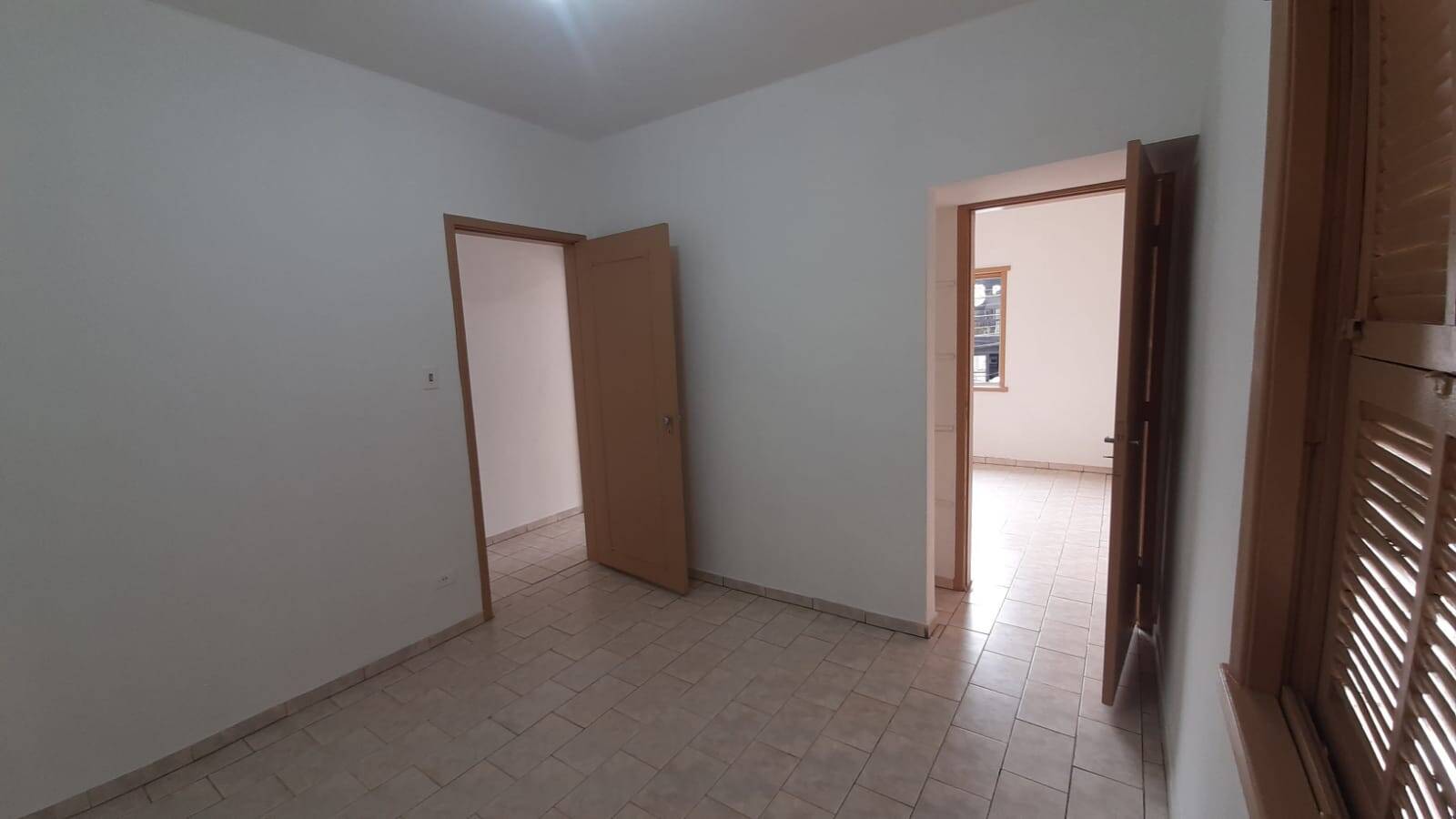 Casa à venda com 4 quartos, 250m² - Foto 29