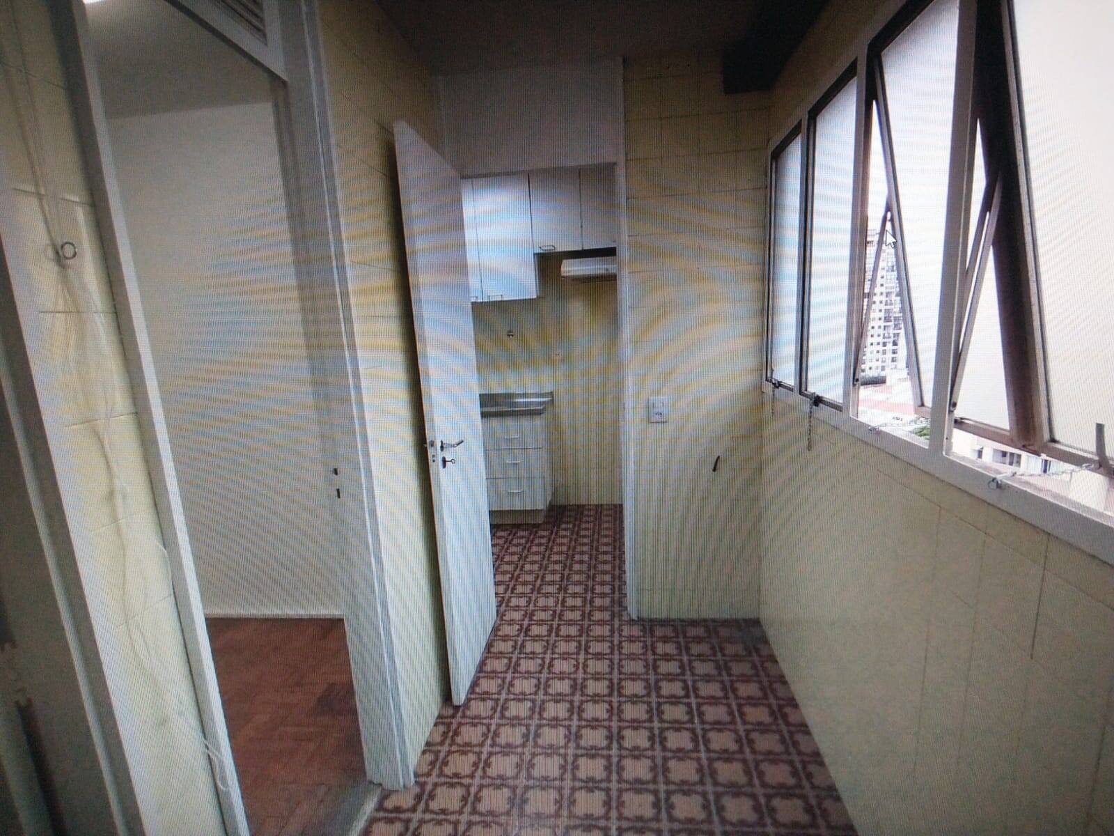 Apartamento para alugar com 3 quartos, 110m² - Foto 12