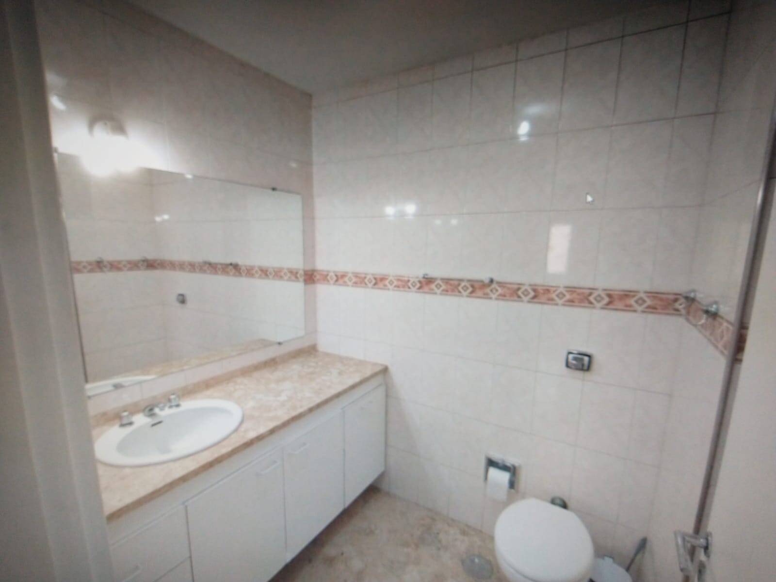 Apartamento para alugar com 3 quartos, 110m² - Foto 18