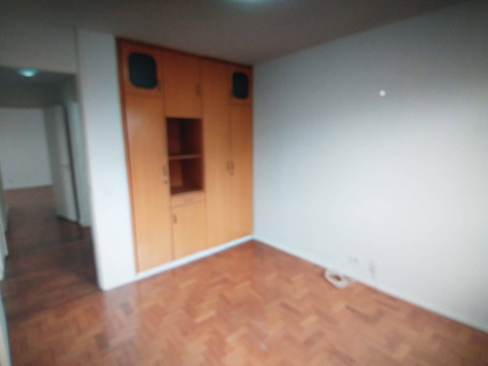 Apartamento para alugar com 3 quartos, 110m² - Foto 25