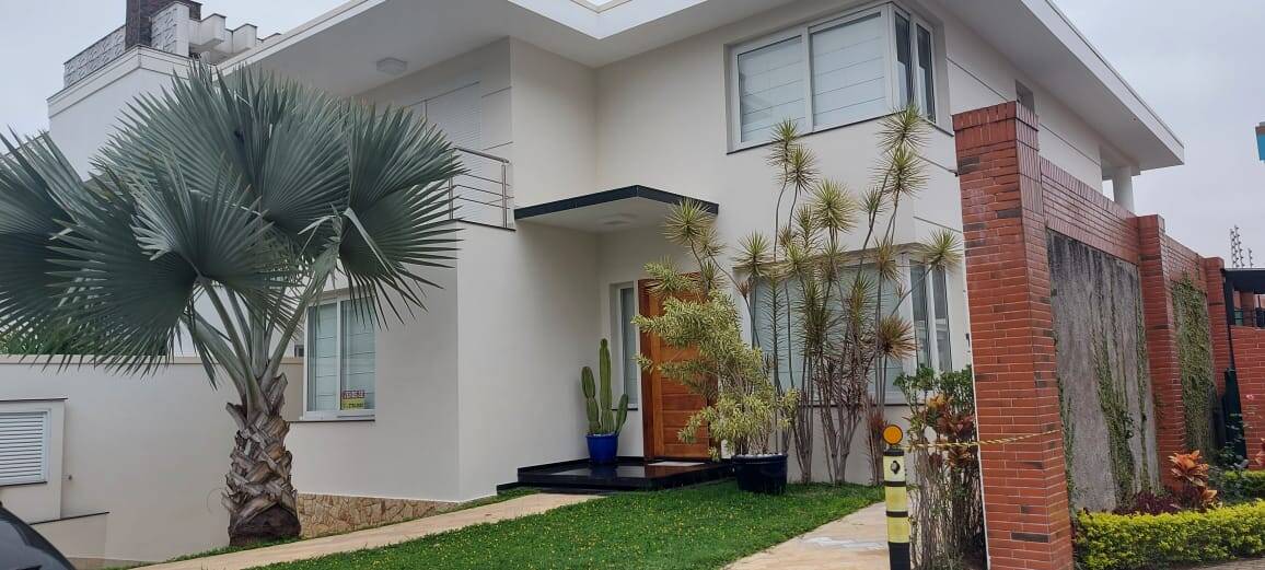 Casa à venda com 4 quartos, 580m² - Foto 1