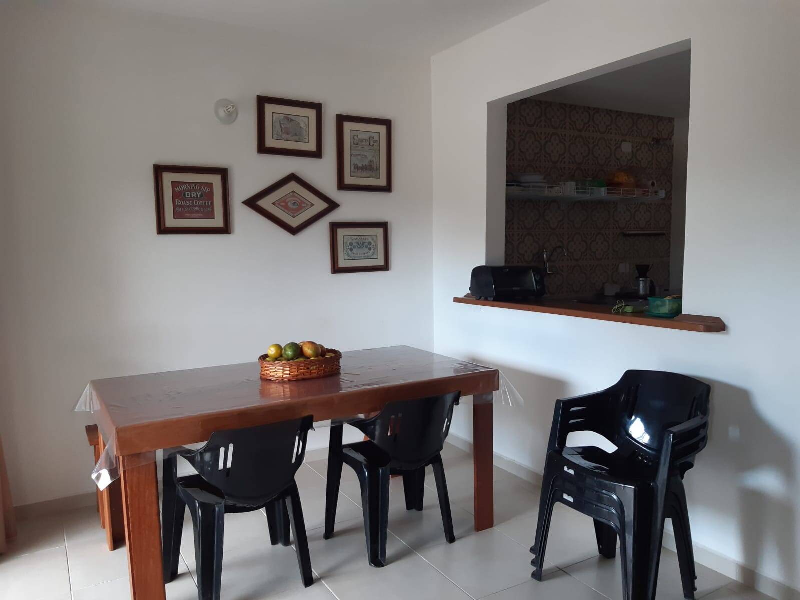 Casa à venda com 3 quartos, 100m² - Foto 3