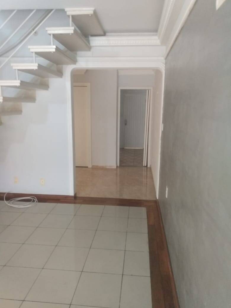 Casa à venda com 2 quartos, 142m² - Foto 8