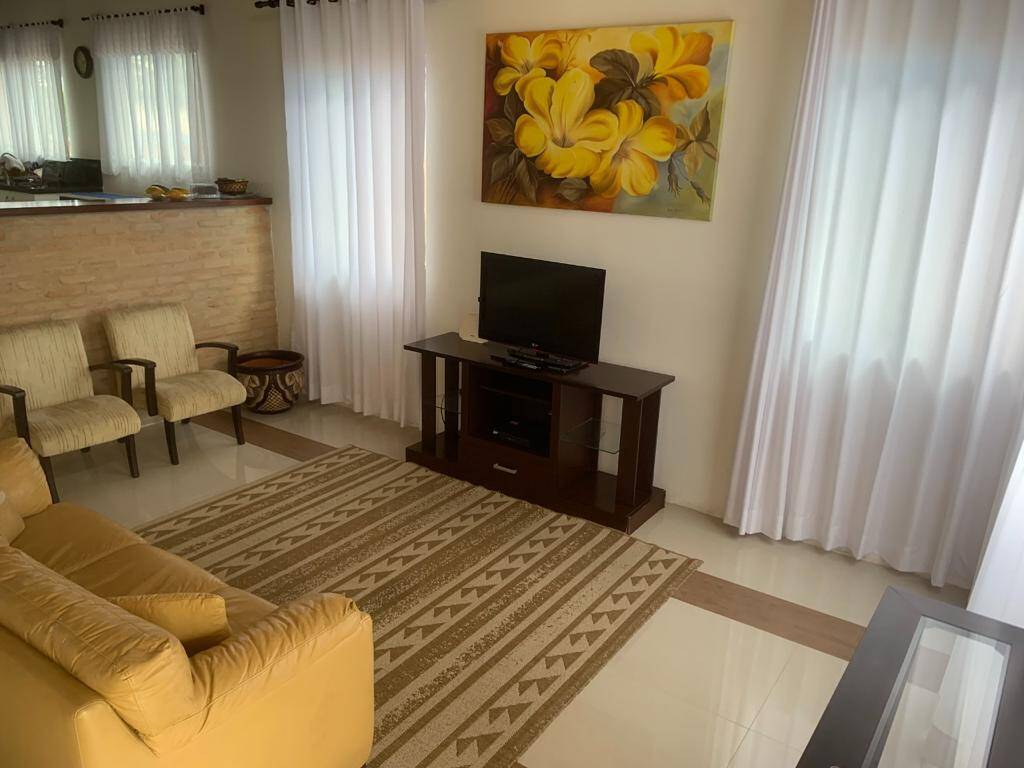 Casa à venda com 3 quartos, 141m² - Foto 3